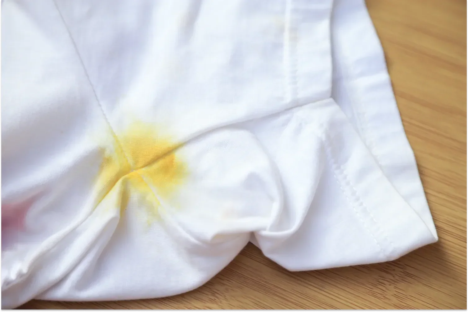 How To Remove Yellow Stains From White Clothes | Miracle Brand