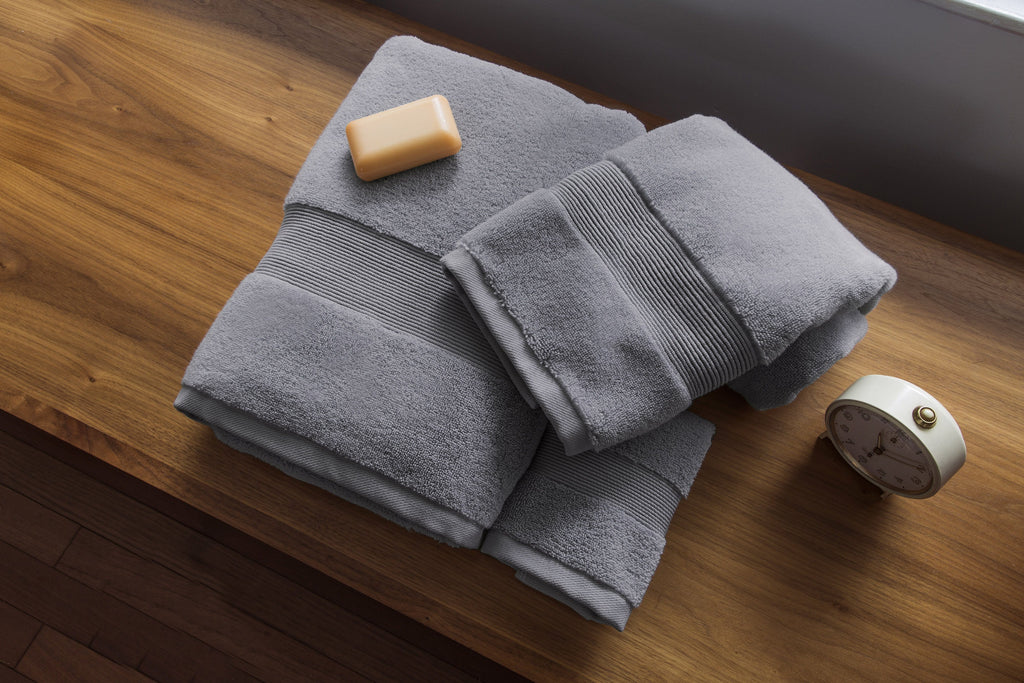 Washcloth vs Hand Towel: What’s the Difference?
