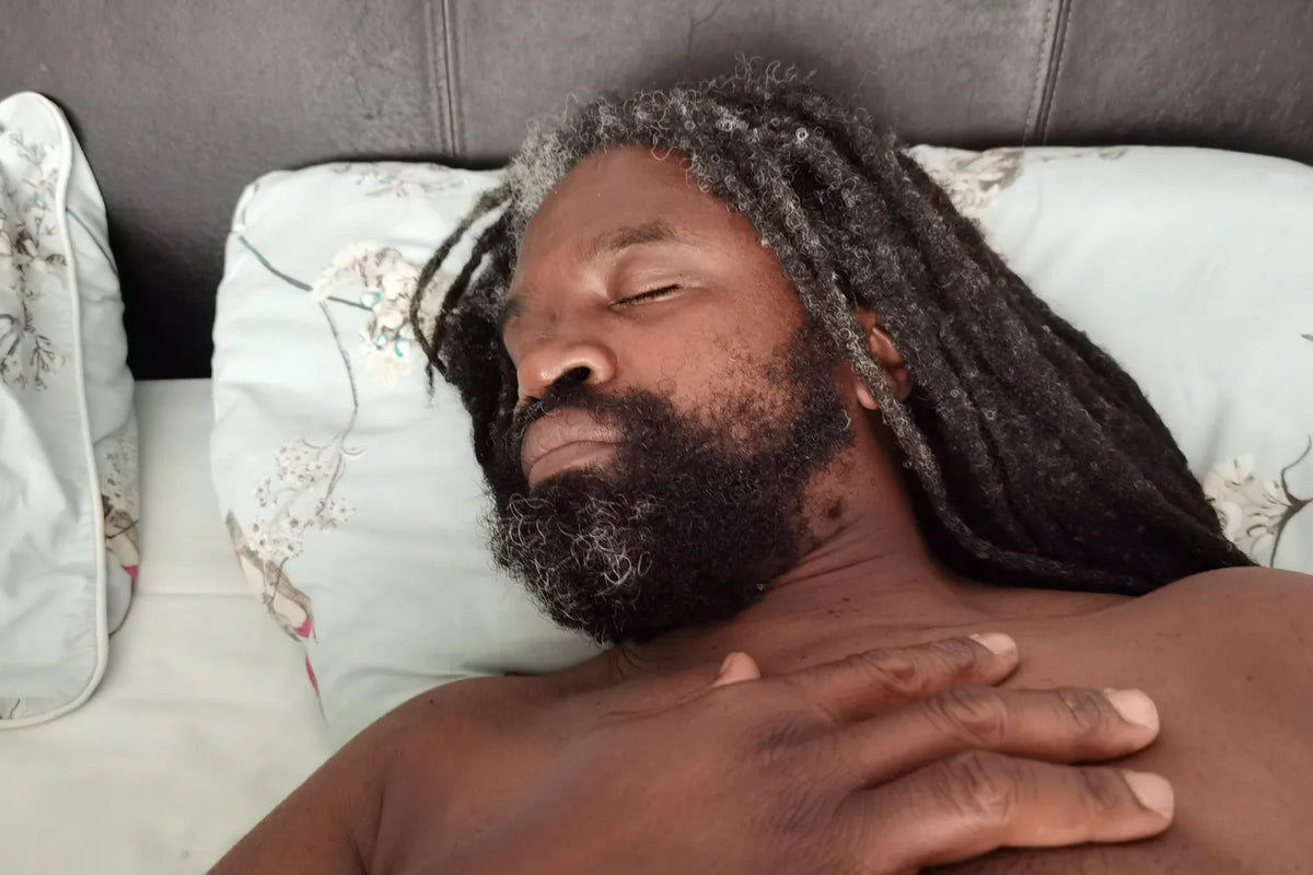 Top 4 Benefits of Sleeping Without a Shirt
