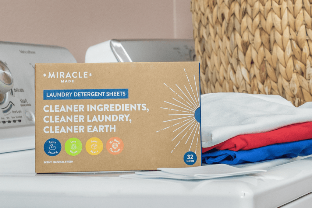 ZERO-WASTE LAUNDRY DETERGENT! BETTER FOR YOU & THE PLANET.